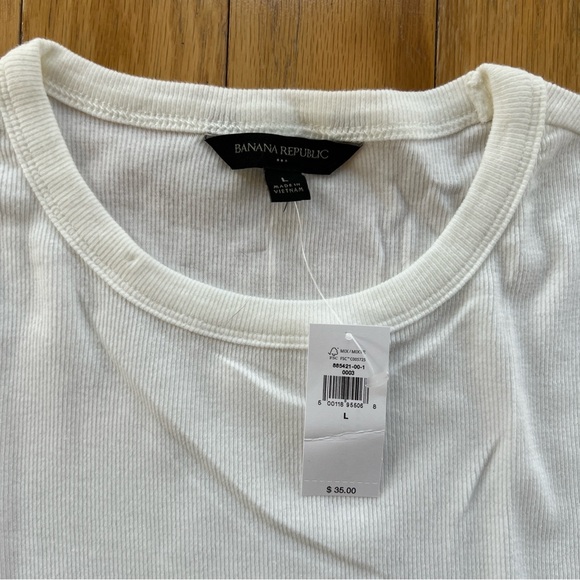 Banana Republic Ribbed Tee - Picture 2 of 5